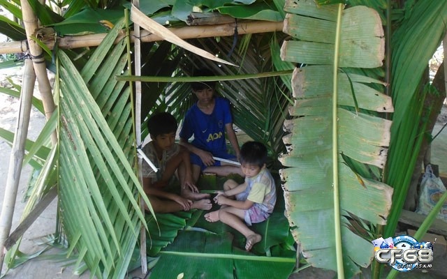 Trò chơi nhà chòi - một trong những trò chơi tuổi thơ dữ dội bởi độ thú vị và giải trí của nó